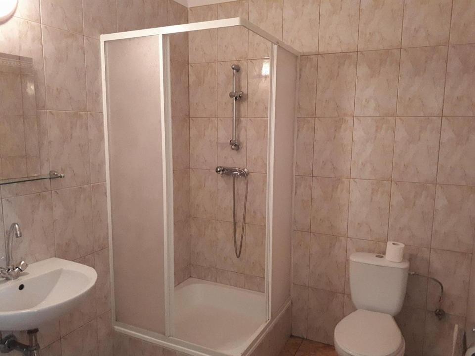 Stado Ogierow Sierakow Hotel Sierakow  Buitenkant foto